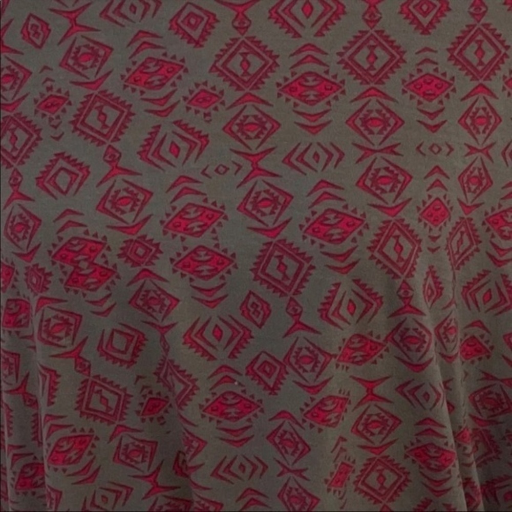 Lularoe‎ Irma - Picture 3 of 6